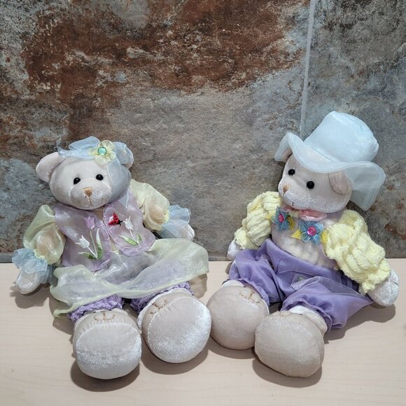 Pair Stuffed Teddy Bears Spring Themed Outfits - Picture 10 of 14
